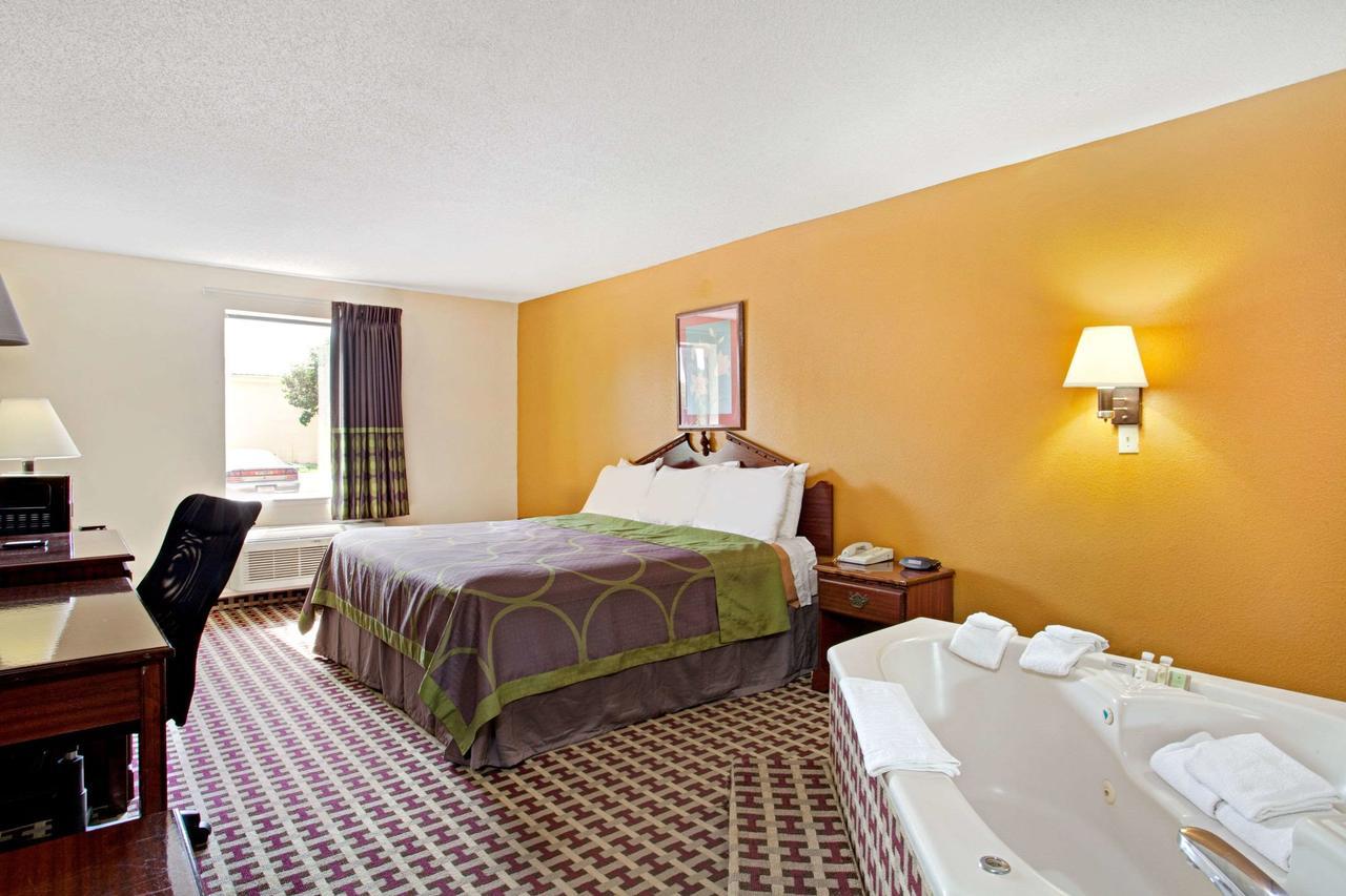 Super 8 By Wyndham Forrest City Ar Zewnętrze zdjęcie